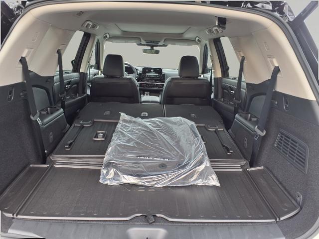 2025 Nissan Pathfinder Vehicle Photo in Oshkosh, WI 54904