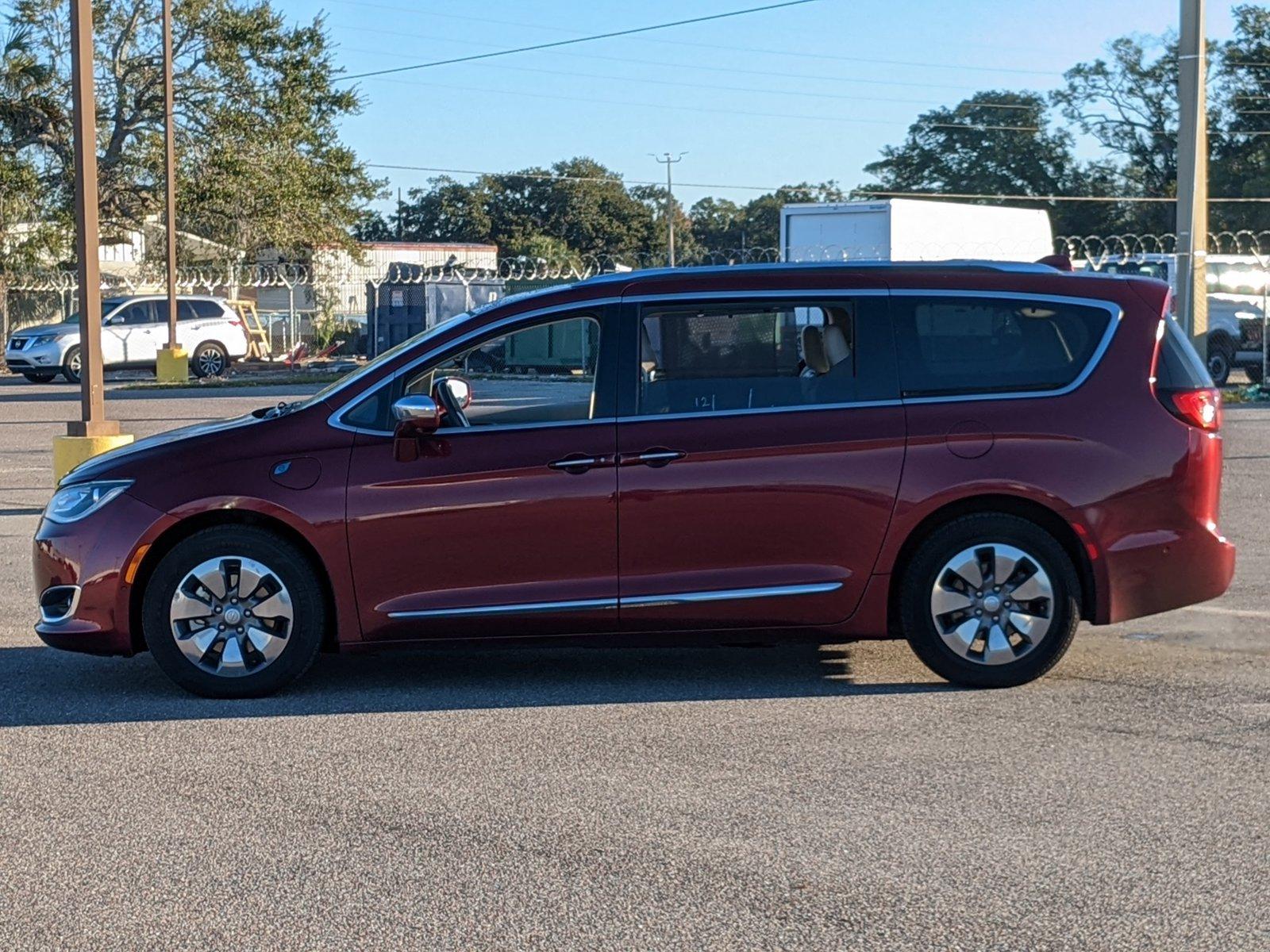 2017 Chrysler Pacifica Vehicle Photo in ORLANDO, FL 32808-7998