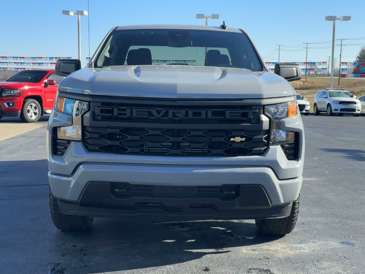 2025 Chevrolet Silverado 1500 Vehicle Photo in BOONVILLE, IN 47601-9633