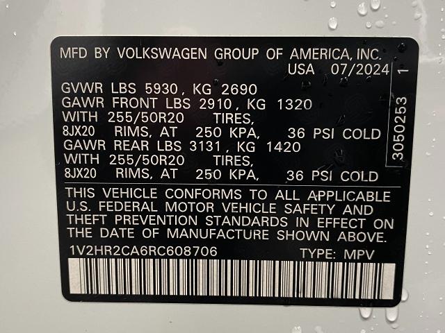 2024 Volkswagen Atlas Vehicle Photo in Appleton, WI 54913