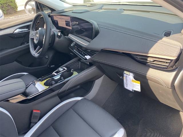 2024 Buick Envision Vehicle Photo in GOODYEAR, AZ 85338-1310