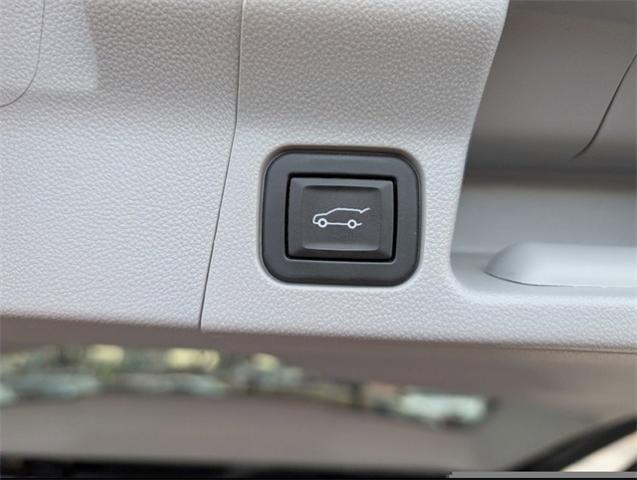 2023 GMC Acadia Vehicle Photo in AURORA, CO 80012-4011