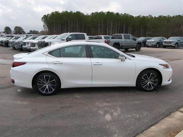 2024 Lexus ES 300h Vehicle Photo in ALBERTVILLE, AL 35950-0246