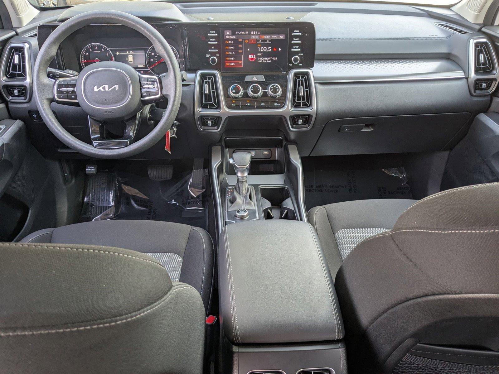 2023 Kia Sorento Vehicle Photo in Pembroke Pines , FL 33084