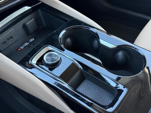 2025 Buick Envision Vehicle Photo in COLUMBIA, MO 65203-3903