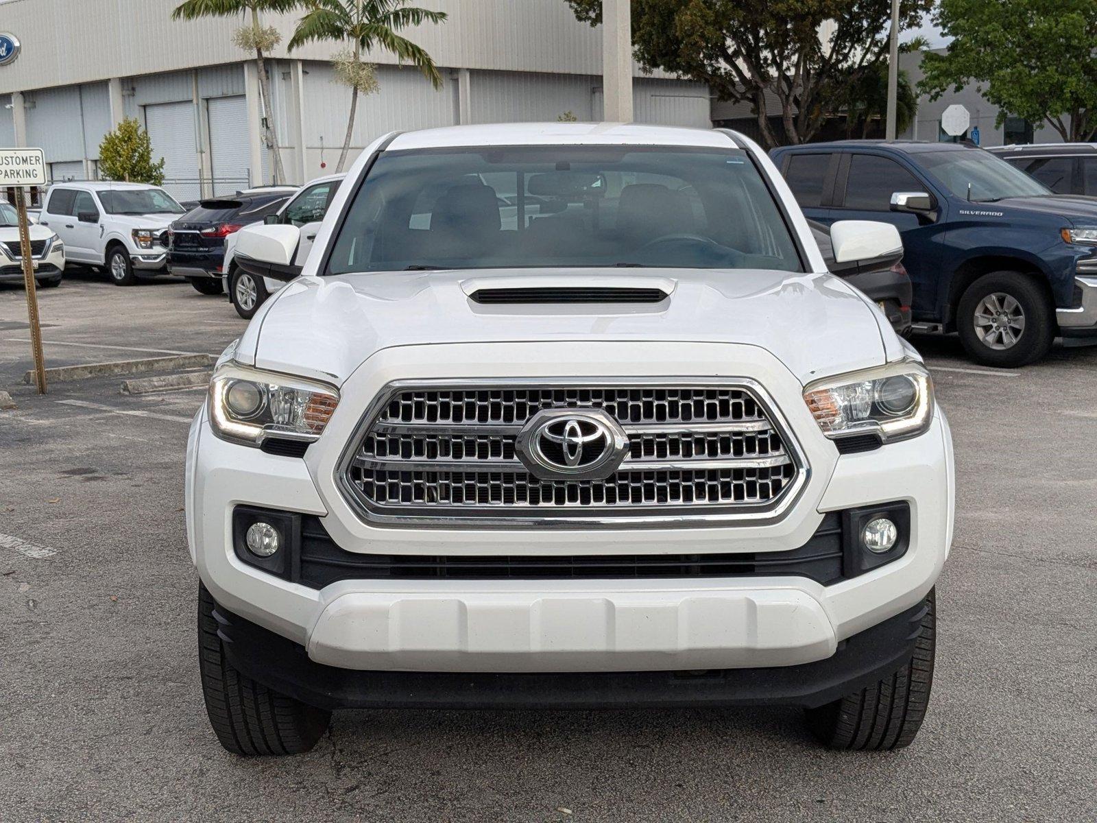 2016 Toyota Tacoma Vehicle Photo in Miami, FL 33015