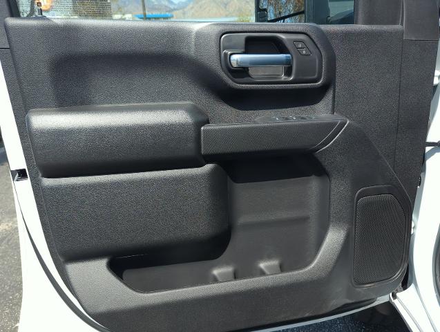2025 GMC Sierra 2500 HD Vehicle Photo in PASADENA, CA 91107-3803