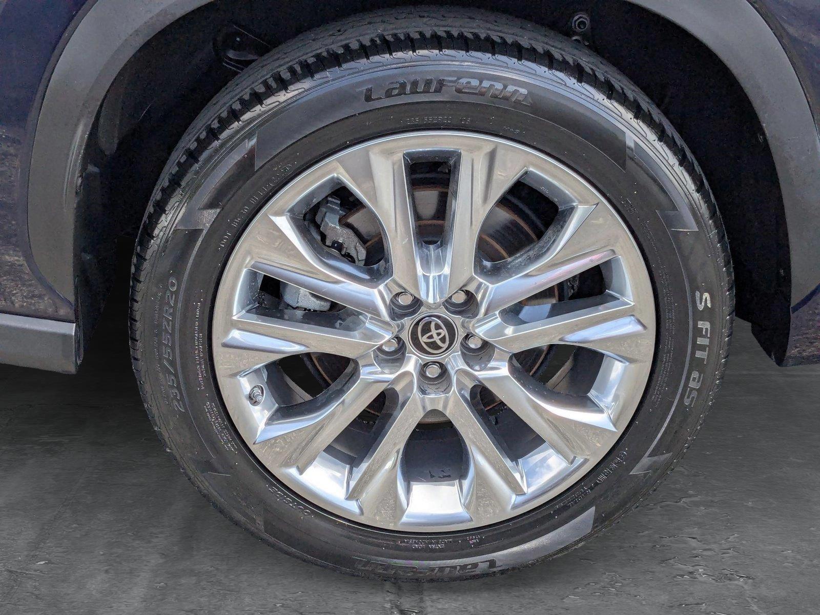 2023 Toyota Highlander Vehicle Photo in Miami, FL 33015