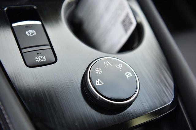 2025 Nissan Rogue Vehicle Photo in Ballwin, MO 63011