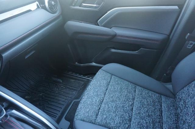 2025 Chevrolet Colorado Vehicle Photo in FAIRMONT, WV 26554-2318