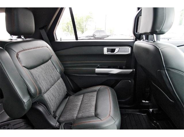 2023 Ford Explorer Vehicle Photo in ROSENBERG, TX 77471-5675