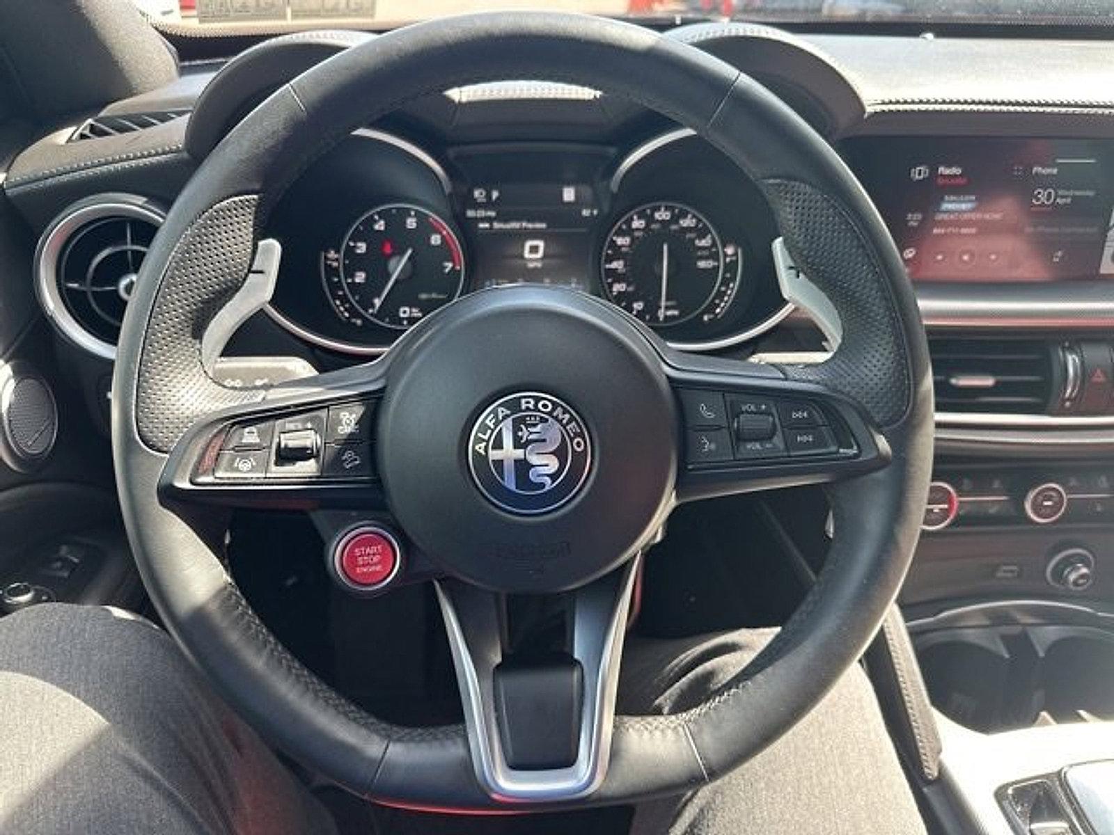 2022 Alfa Romeo Stelvio Vehicle Photo in Willow Grove, PA 19090