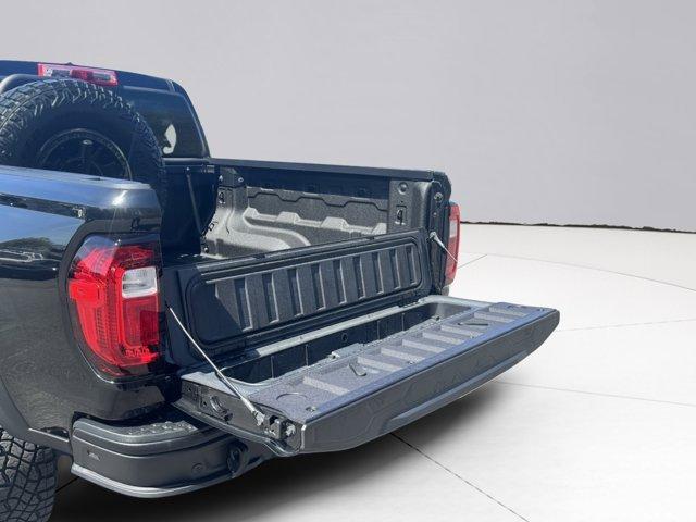 2024 GMC Canyon Vehicle Photo in LEOMINSTER, MA 01453-2952