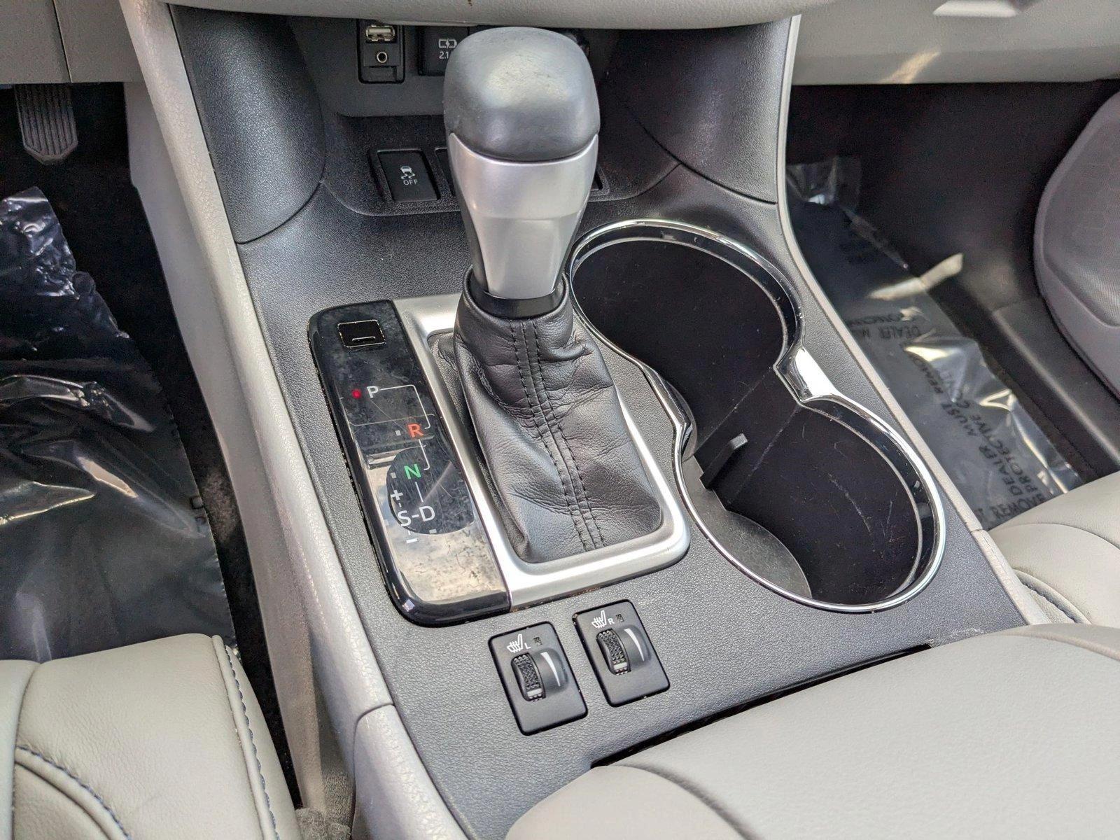 2018 Toyota Highlander Vehicle Photo in Miami, FL 33169