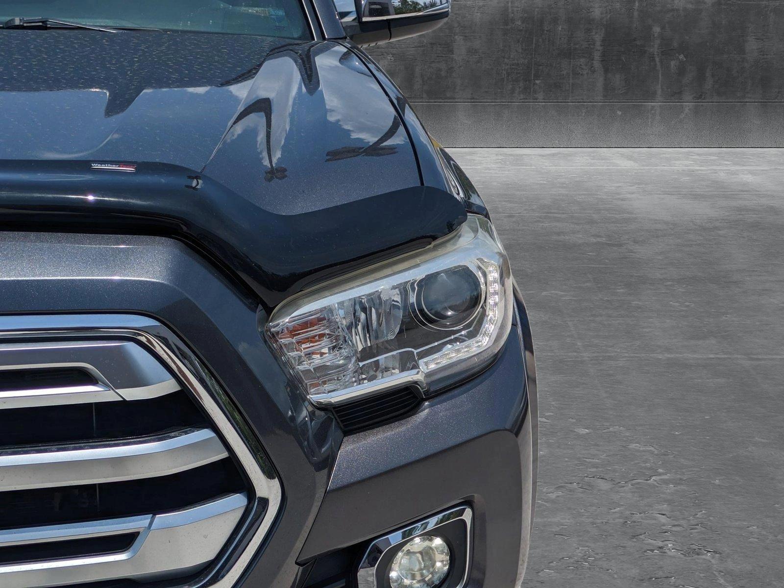 2018 Toyota Tacoma Vehicle Photo in Bradenton, FL 34207