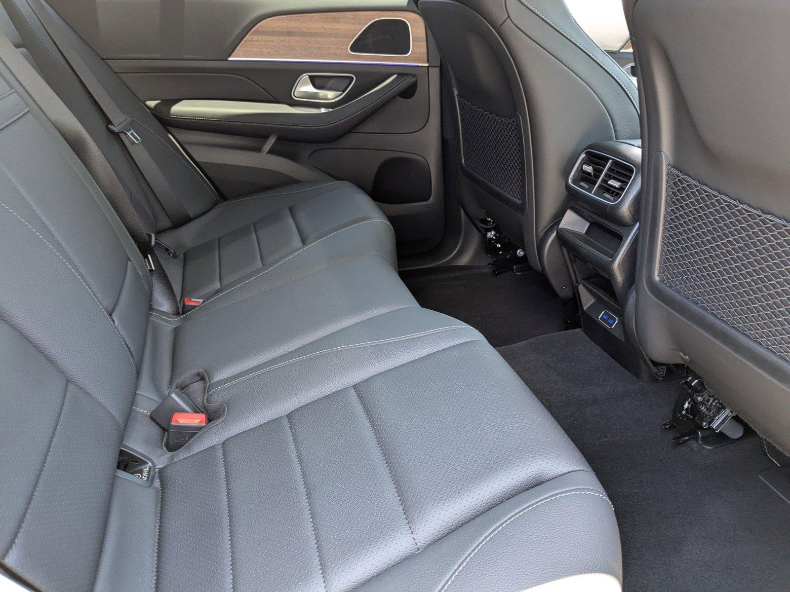 2025 Mercedes-Benz GLE Vehicle Photo in Miami, FL 33169