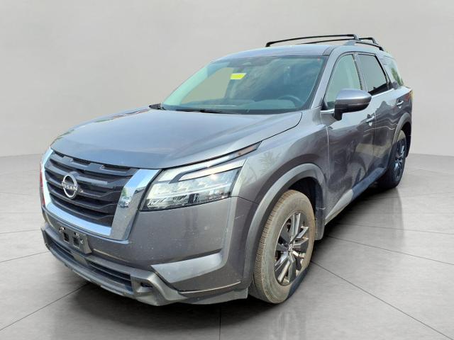 2022 Nissan Pathfinder Vehicle Photo in Oshkosh, WI 54904