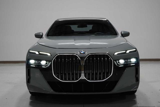 2023 BMW 760i xDrive Vehicle Photo in GRAPEVINE, TX 76051