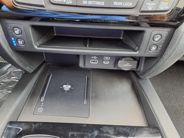 2025 Honda Ridgeline Vehicle Photo in Oshkosh, WI 54904