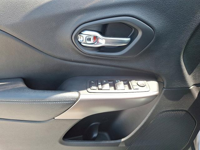 2020 Jeep Cherokee Vehicle Photo in HARRISBURG, PA 17111-1033