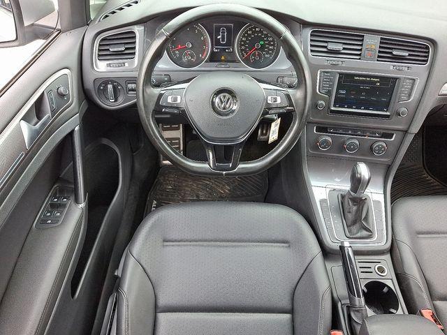 2017 Volkswagen Golf Alltrack Vehicle Photo in PAWLING, NY 12564-3219