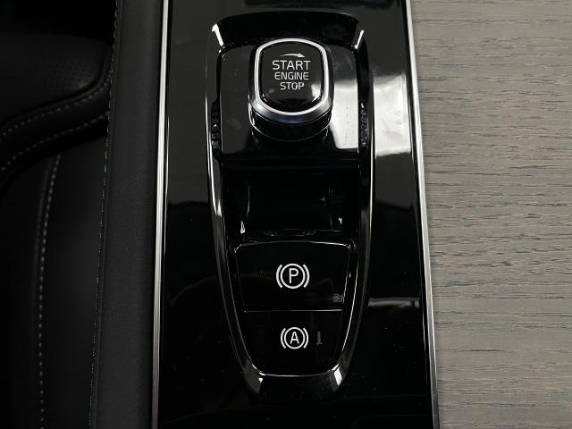 2026 Volvo XC90 Vehicle Photo in Appleton, WI 54913