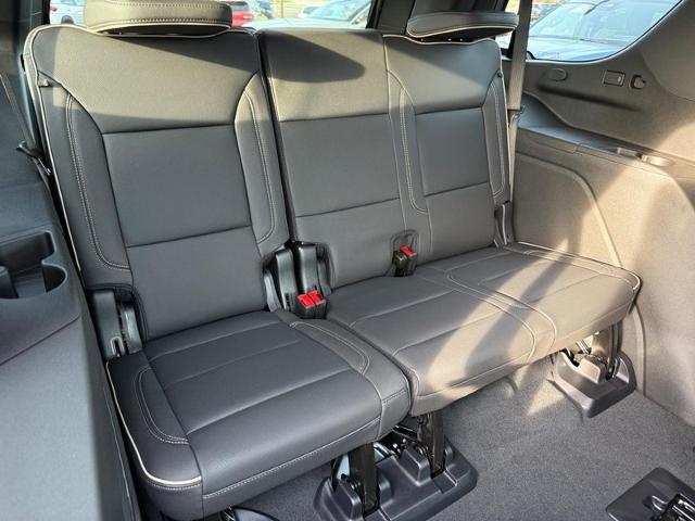 2025 Chevrolet Tahoe Vehicle Photo in COLUMBIA, MO 65203-3903