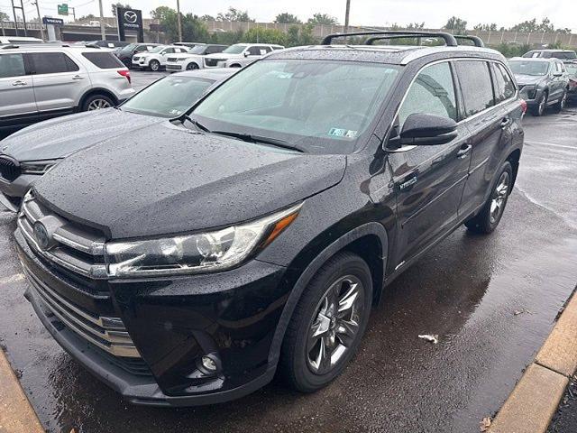 2019 Toyota Highlander Vehicle Photo in TREVOSE, PA 19053-4984