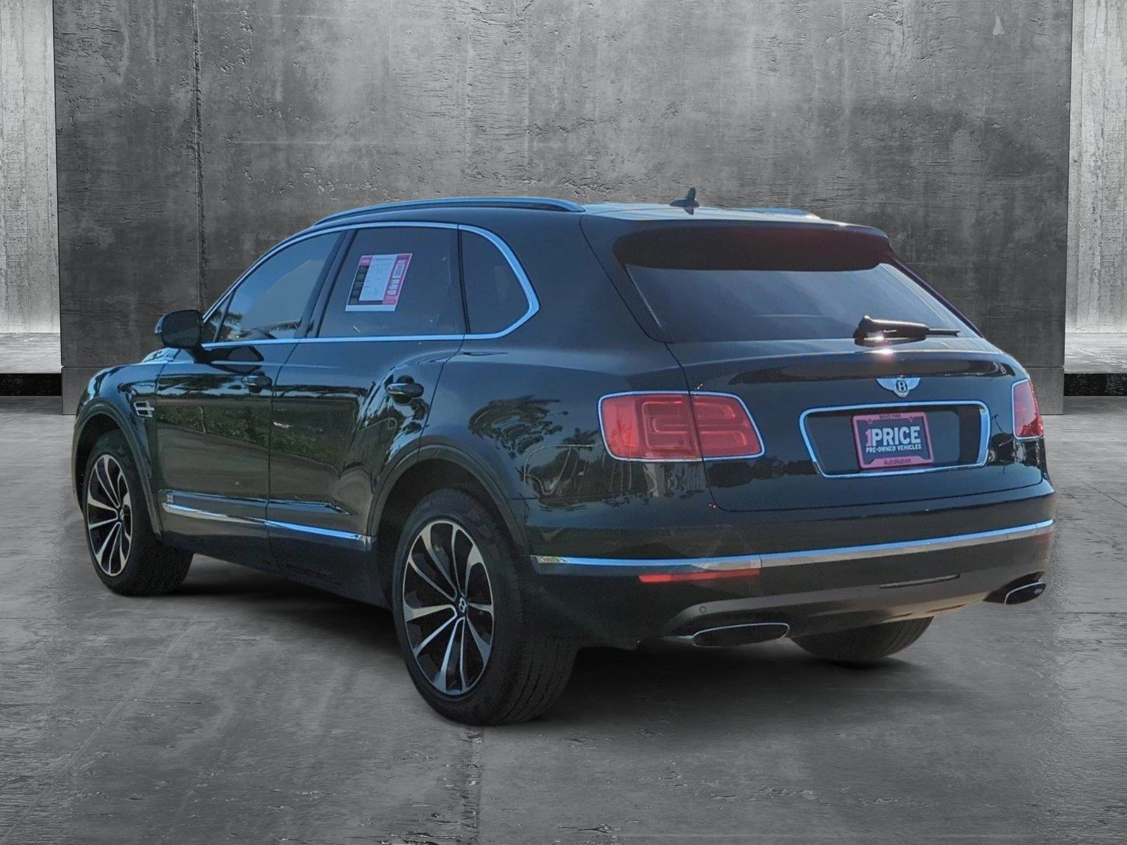 2017 Bentley Bentayga Vehicle Photo in Margate, FL 33063