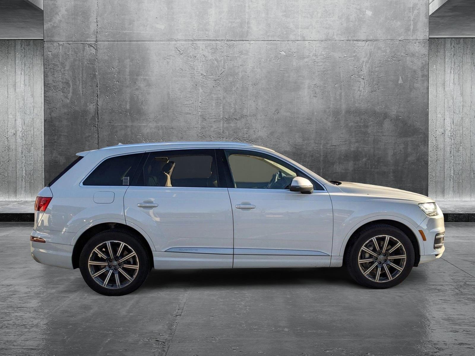 2019 Audi Q742QT Vehicle Photo in TIMONIUM, MD 21093-2300