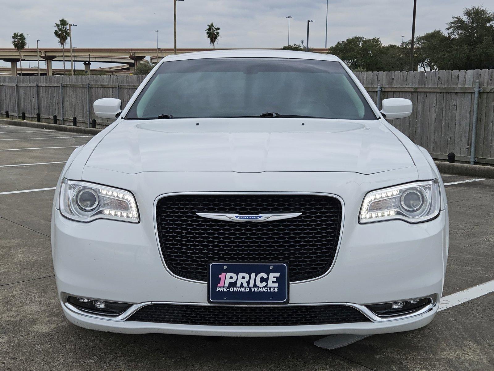 2021 Chrysler 300 Vehicle Photo in CORPUS CHRISTI, TX 78416-1100