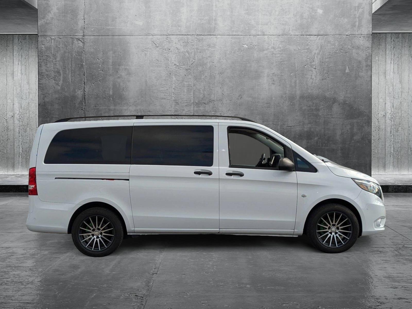 2016 Mercedes-Benz Metris Passenger Van Vehicle Photo in St. Petersburg, FL 33713