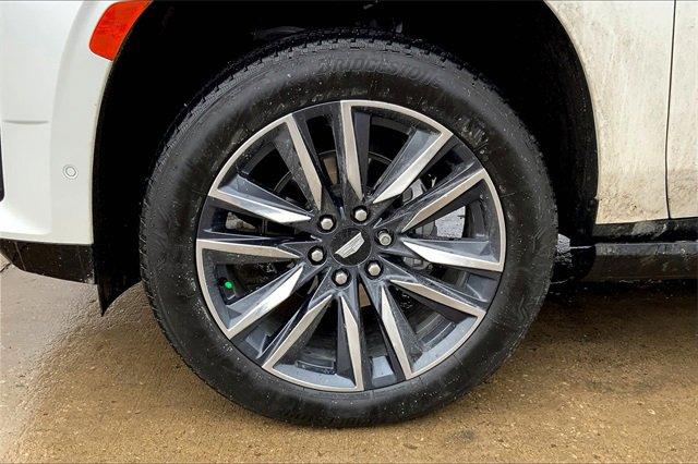 2023 Cadillac Escalade ESV Vehicle Photo in KANSAS CITY, MO 64114-4545