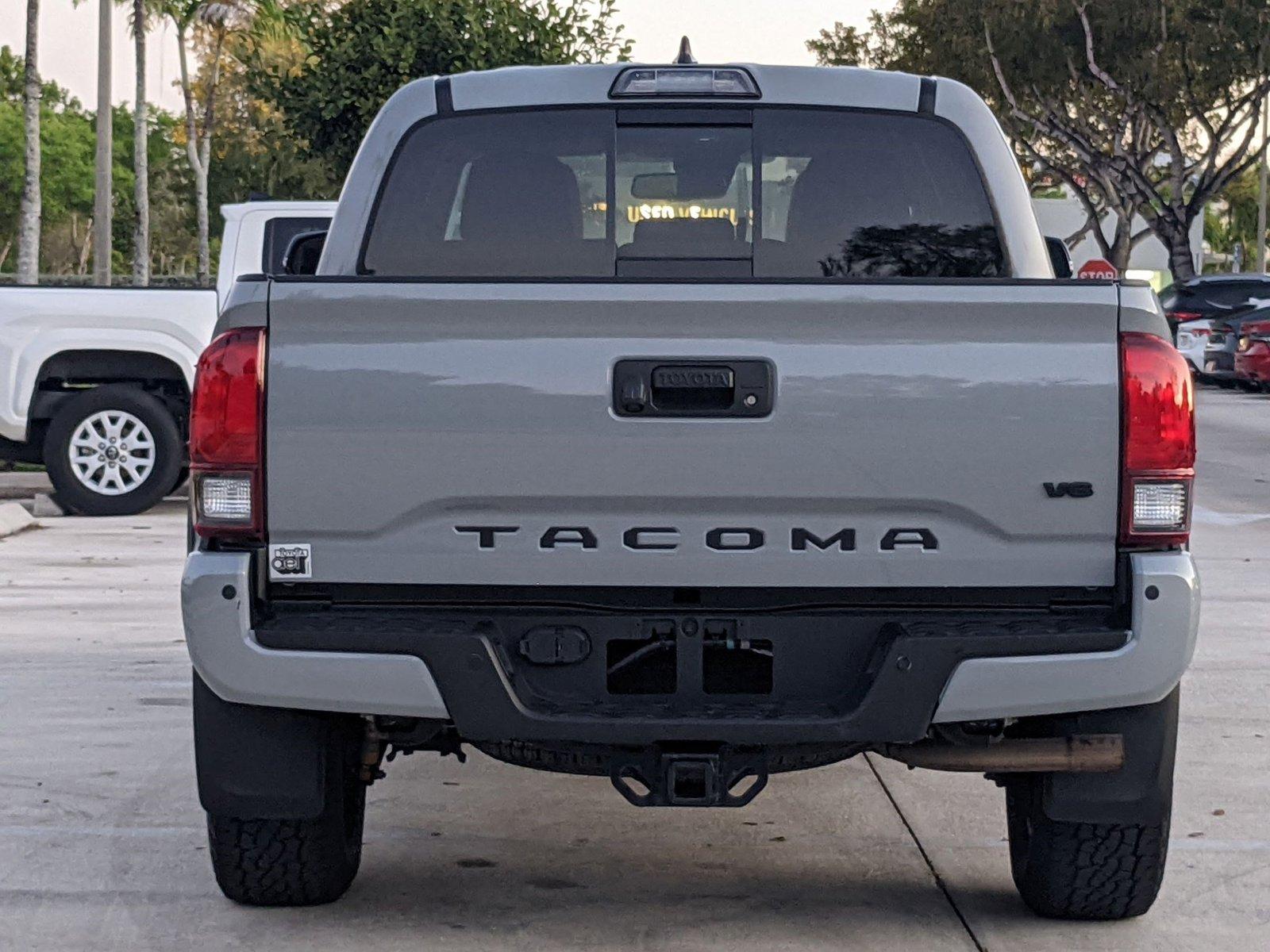 2019 Toyota Tacoma 4WD Vehicle Photo in Davie, FL 33331