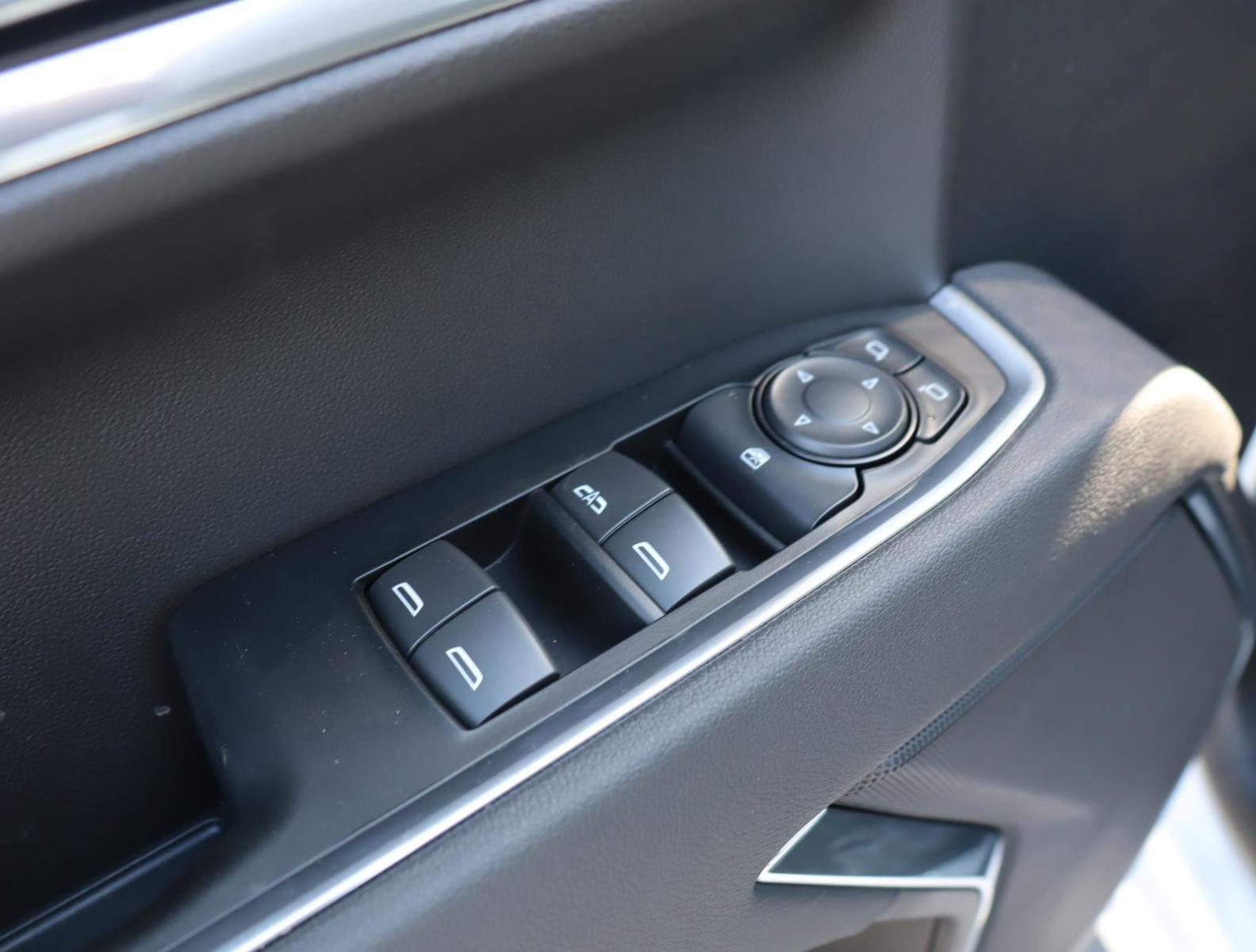 2025 Chevrolet Silverado 1500 Vehicle Photo in LOS ANGELES, CA 90007-3794