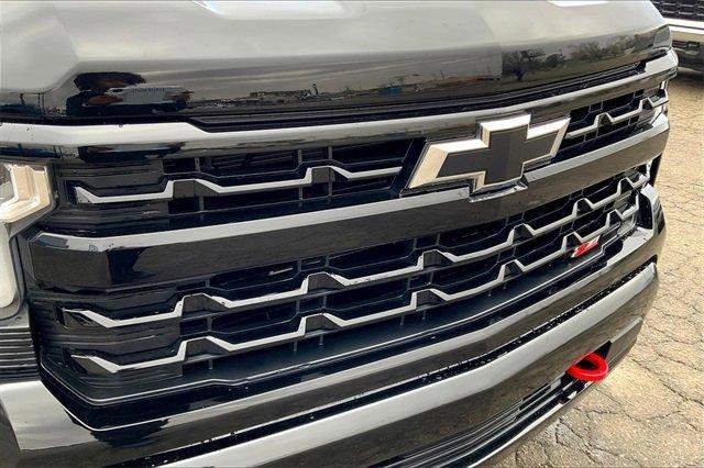 2023 Chevrolet Silverado 1500 Vehicle Photo in TOPEKA, KS 66609-0000