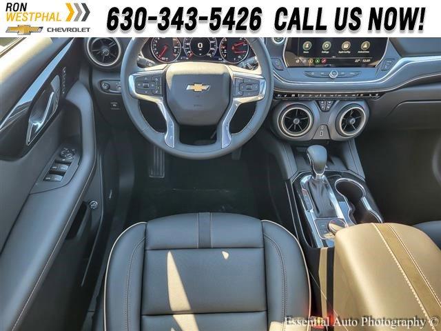 2025 Chevrolet Blazer Vehicle Photo in AURORA, IL 60503-9326