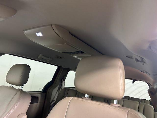 2016 Chrysler Town & Country Vehicle Photo in MEDINA, OH 44256-9631