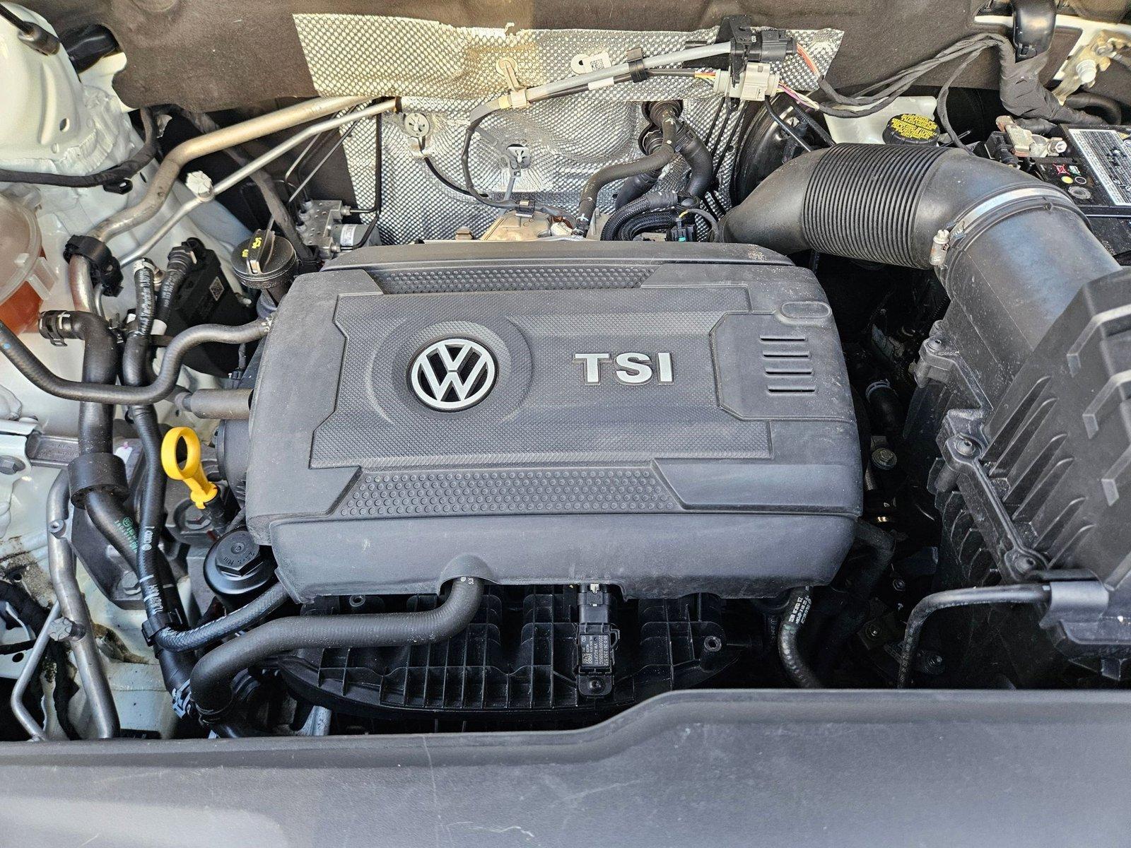 2022 Volkswagen Atlas Cross Sport Vehicle Photo in Pembroke Pines , FL 33027