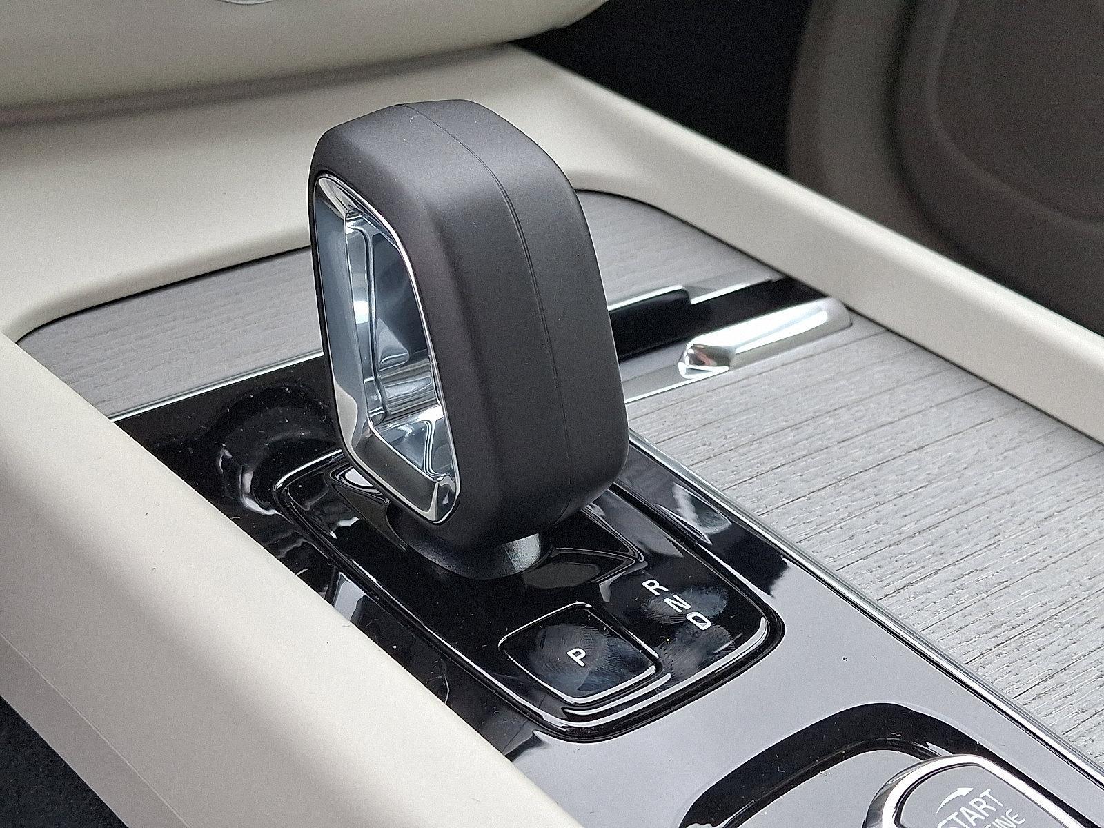 2025 Volvo XC60 Plug-In Hybrid Vehicle Photo in Trevose, PA 19053