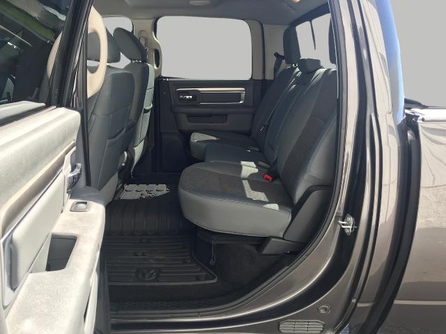 2017 Ram 1500 Vehicle Photo in GREEN BAY, WI 54303-3330