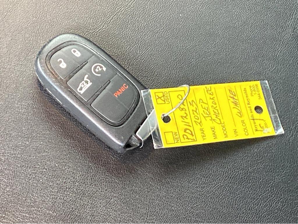 2023 Jeep Cherokee Vehicle Photo in POOLER, GA 31322-3252