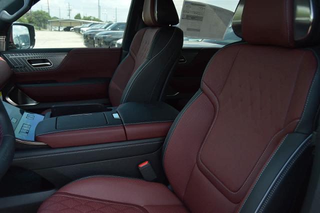 2025 INFINITI QX80 Vehicle Photo in Houston, TX 77090