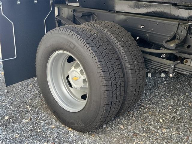 2024 Chevrolet Silverado 3500 HD Chassis Cab Vehicle Photo in MILFORD, DE 19963-6122