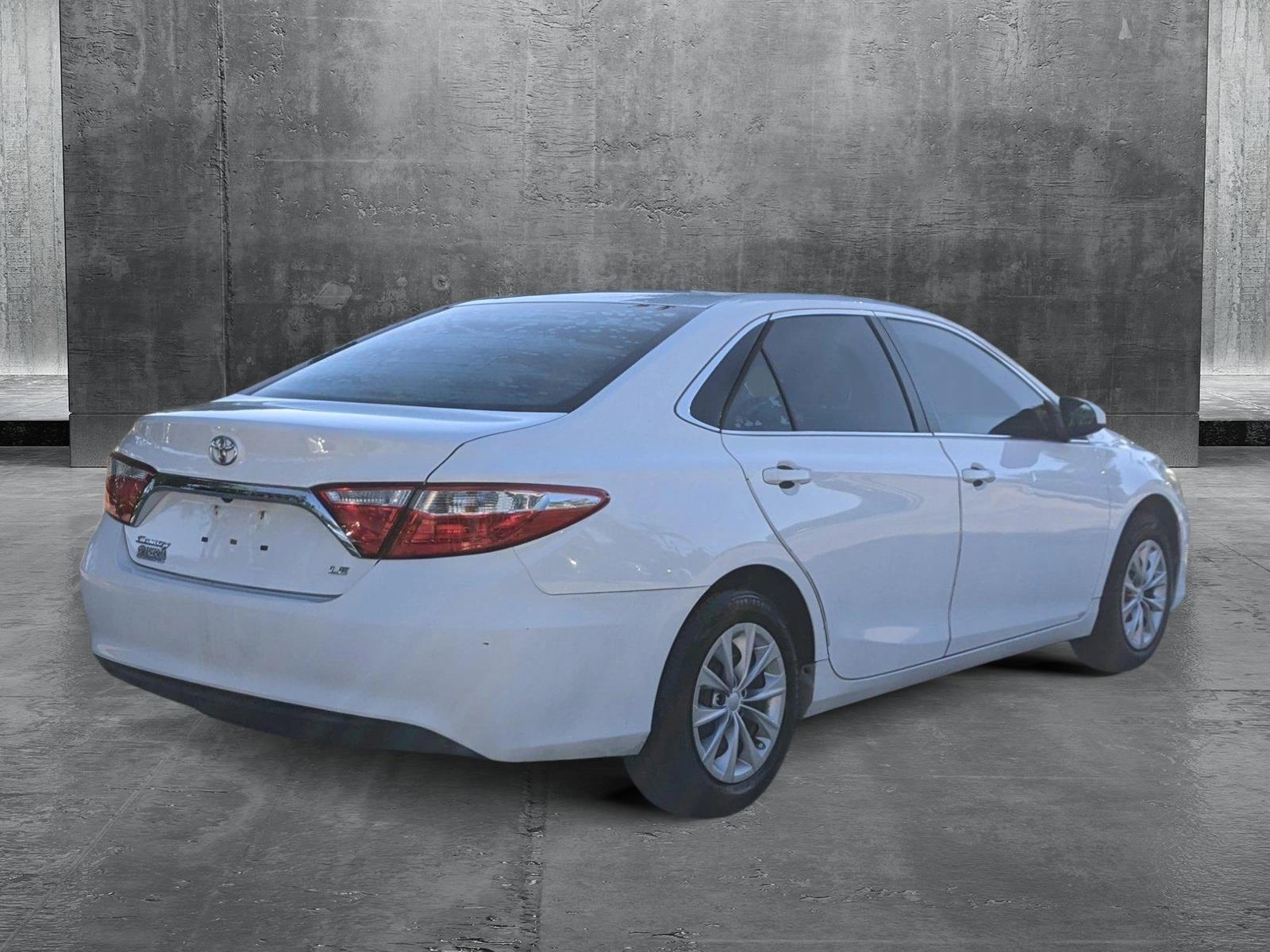 2015 Toyota Camry Vehicle Photo in Pembroke Pines , FL 33084