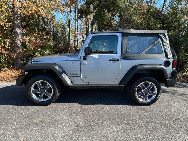 2016 Jeep Wrangler Sport photo 2