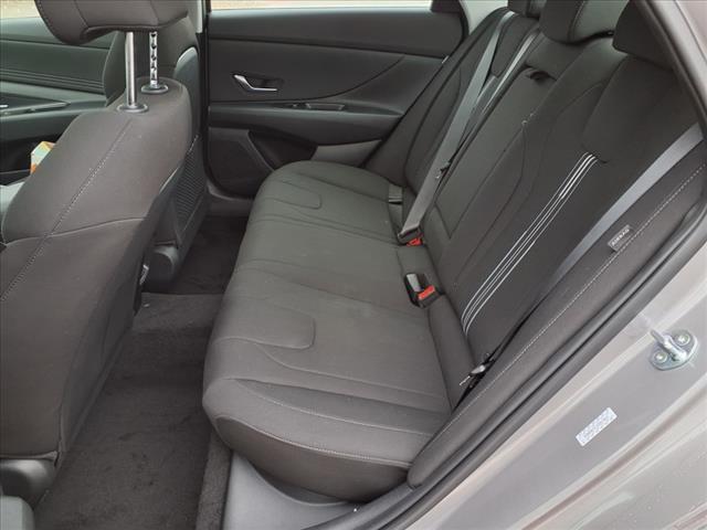 2025 Hyundai ELANTRA Vehicle Photo in Peoria, IL 61615