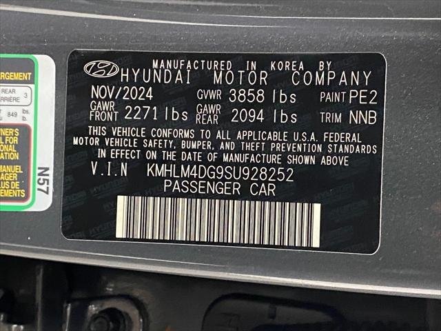 2025 Hyundai ELANTRA Vehicle Photo in Appleton, WI 54913