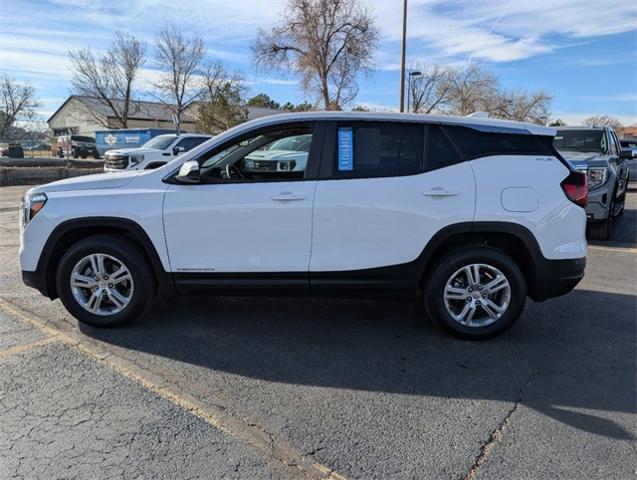 2024 GMC Terrain Vehicle Photo in AURORA, CO 80012-4011