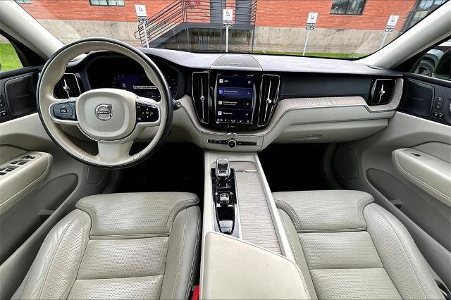 2022 Volvo XC60 Vehicle Photo in Houston, TX 77007